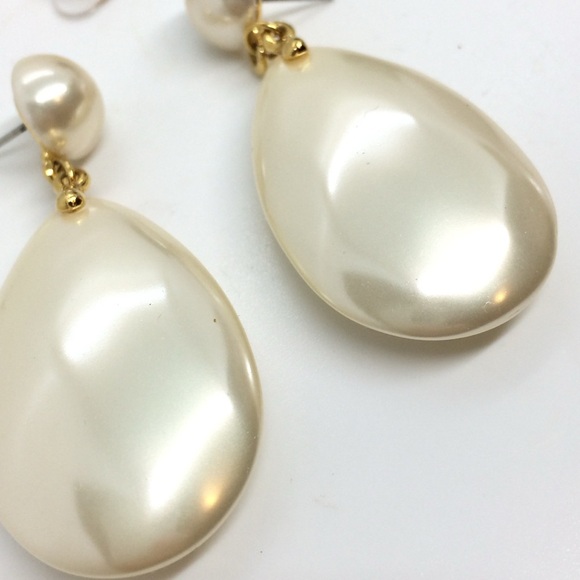 VINTAGE 80S 90S LIZ CLAIBORNE LCI TEARDROP FAUX PEARL RUNWAY EARRINGS LARGE - Picture 10 of 13